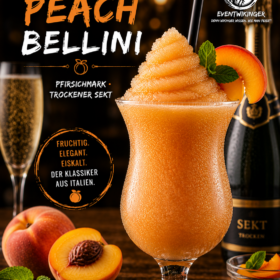 Frozen Peach Bellini Cocktail in Slush Konsistenz