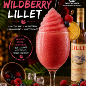Frozen Wildberry Lillet Cocktail in Slush Konsistenz